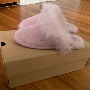 Brand NEW pink UGG scuff sis slippers. Super cute and comfortable.